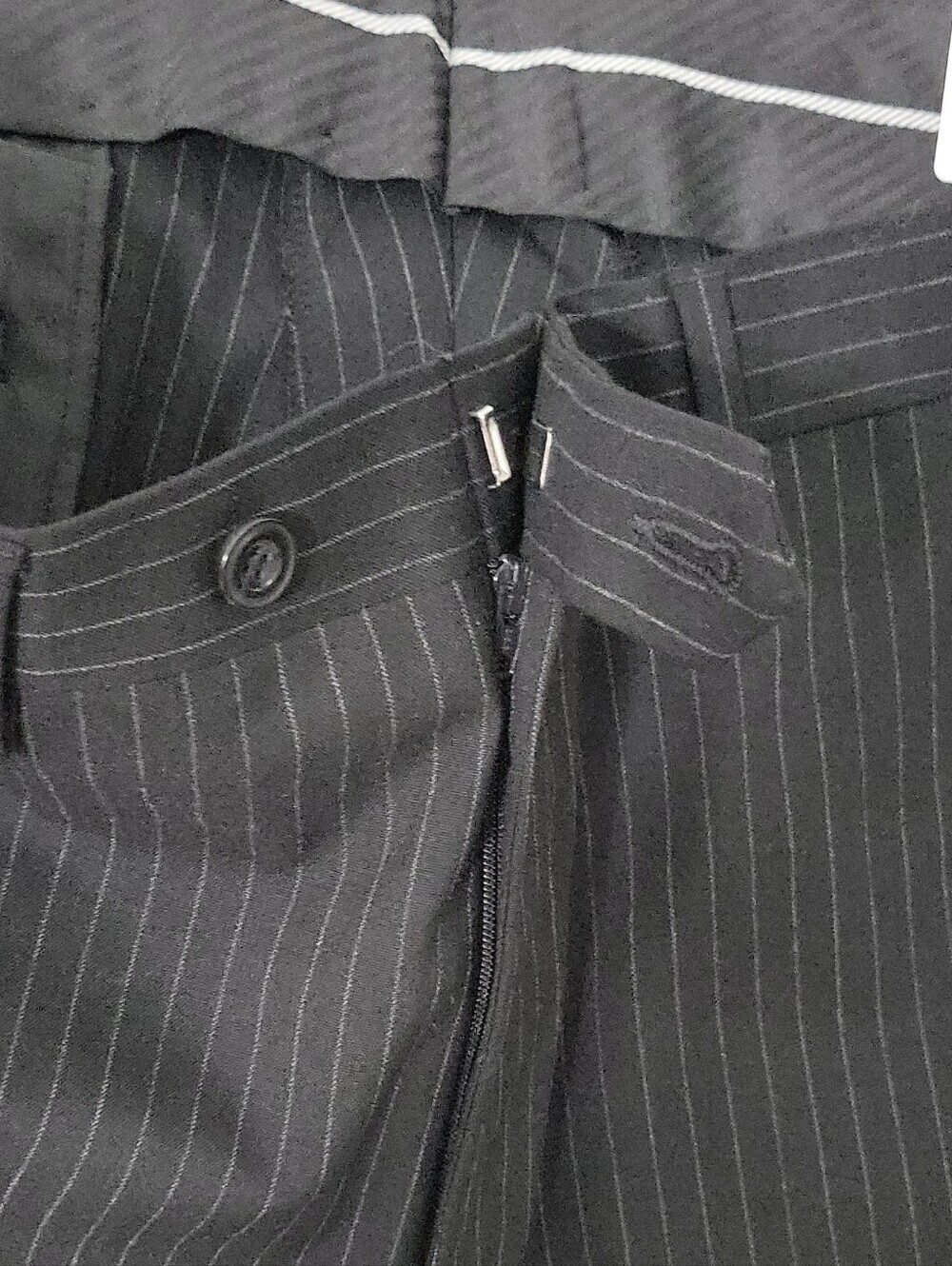 Michael Kors Men's Black Pinstripe Dress Pants 34W x 30L Flat Front - Picture 8 of 16